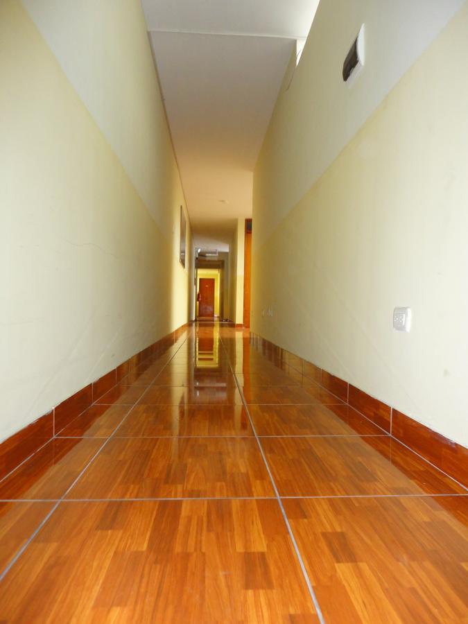 Montreal Hostal Lima Buitenkant foto